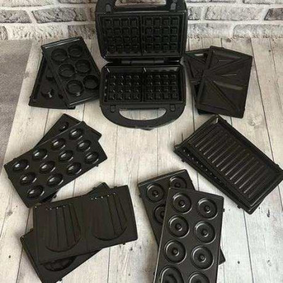 Бутербродниця 7в1 Edenberg EB-64396 1000Вт з насадками для приготування вафель пончиків горішків печива 