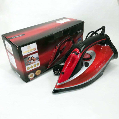 Керамічна потужна Парова Праска Crownberg CB-7441 має функції самоочищення та вертикальне відпарювання 